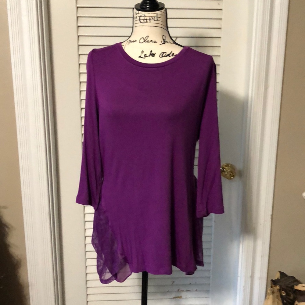 Beautiful LOGO Top
